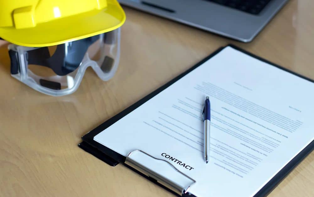 What is an AMC Contract in Dubai?